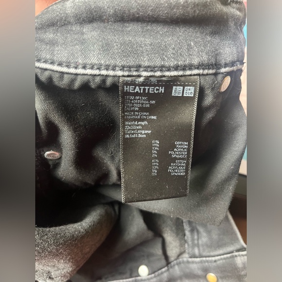 Uniqlo HeatTech Jeans - Picture 5 of 5
